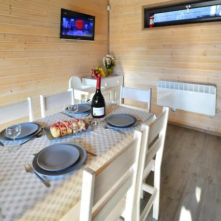Cottage By Siano Ty Beach With Sauna, Cleaning Included *