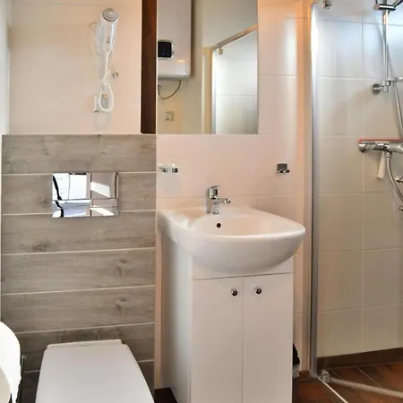 Cottage By Siano Ty Beach With Sauna, Cleaning Included